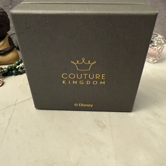 SOLD Disney Couture Silver Aladdin Lamp Necklace - Picture 12 of 12